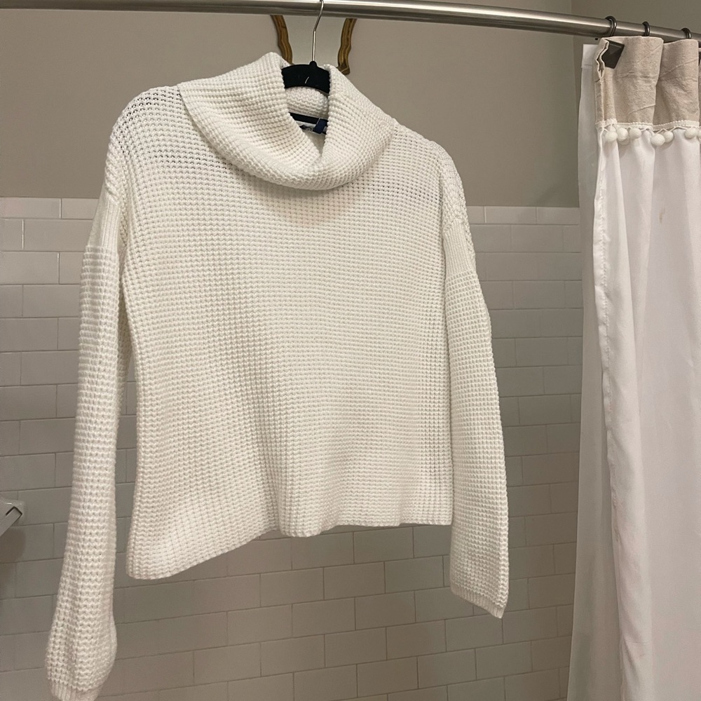 XS Spledid Scoop Sweater